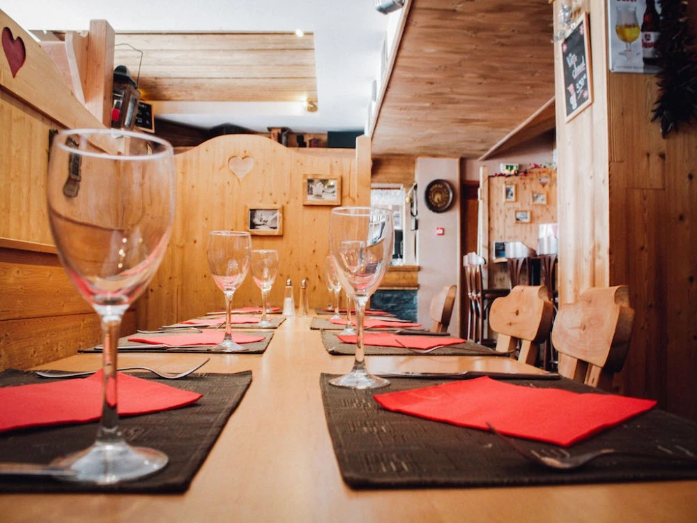 L'Oree des Pistes uitzicht op de tafel