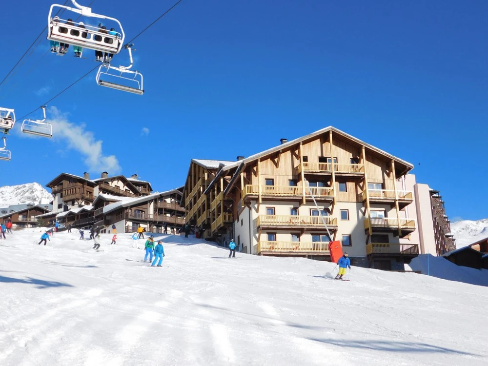 Village Montana Plein Sud - chalet aan de piste met skilift