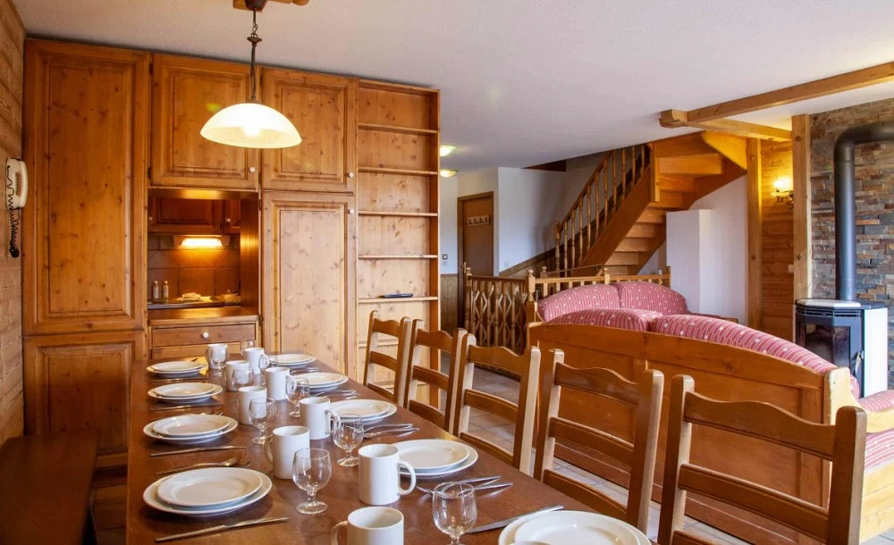 Les Balcons de Val Thorens Spa 7-kamer apt. voor max. 14 pers. keuken, eettafel