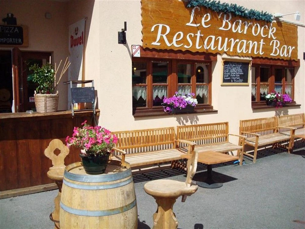 L'Oree des Pistes terras bij het restaurant