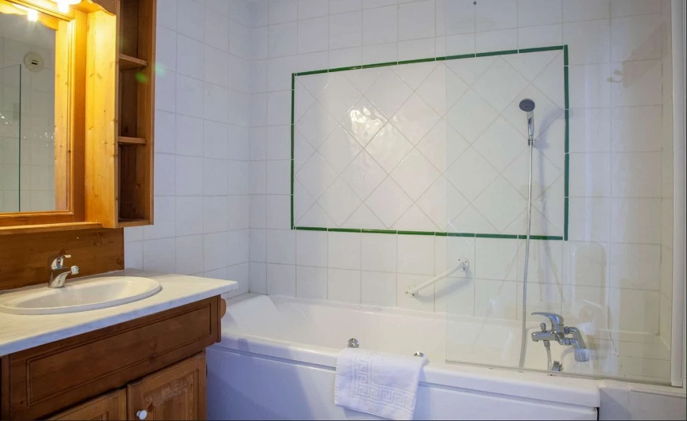 Les Balcons de Val Thorens spa 2-kamer apt. + cabine voor max. 6 pers 2 badkamer, douche, bad