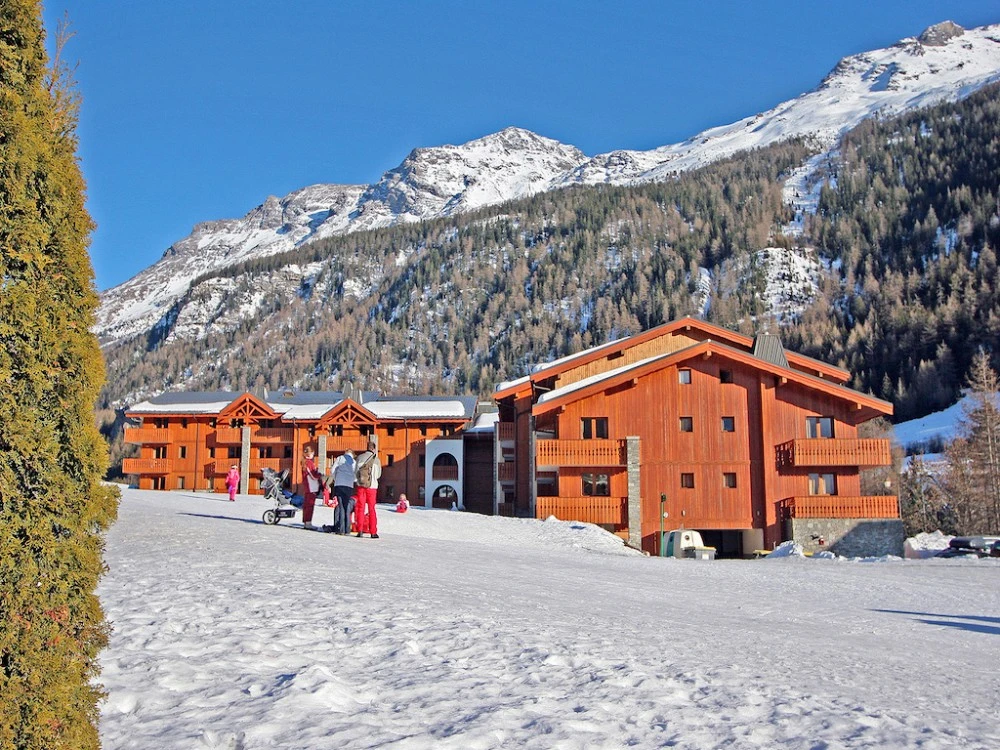 Les Balcons de Val Cenis Le Haut - chalet tussen de bomen