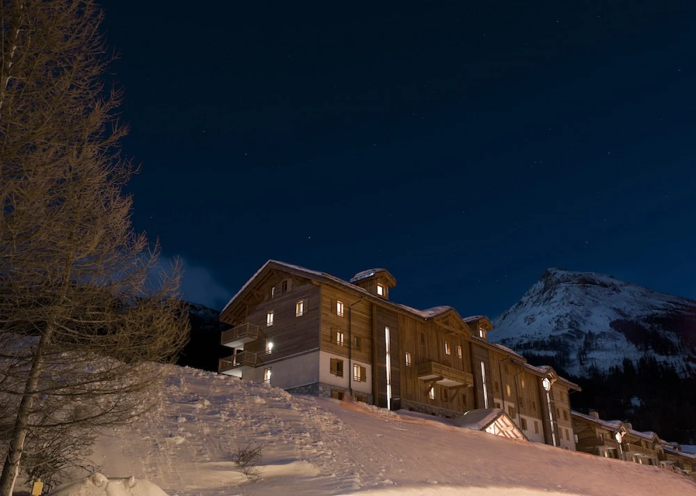 Les Chalets de Flambeau avond