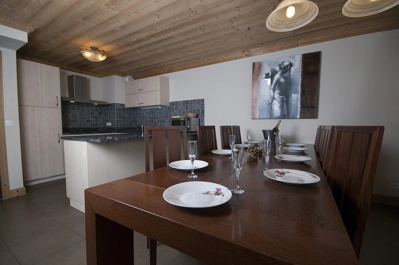 Le Sabot de Venus - eetkamer met keuken en eettafel