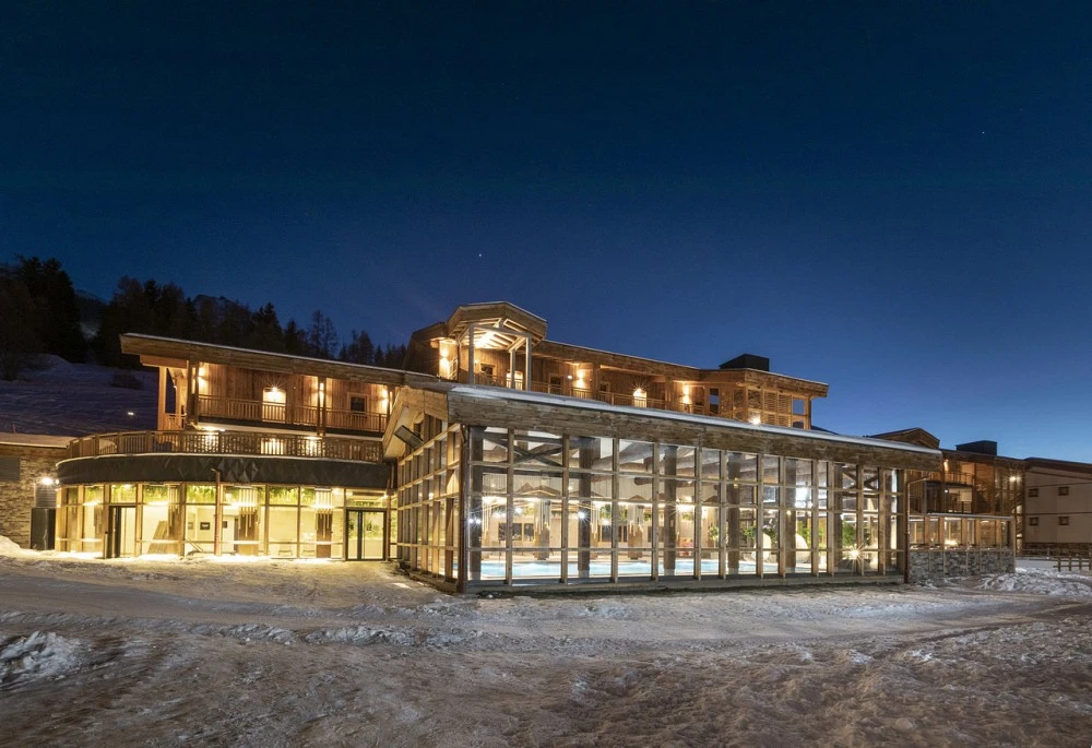 Les Balcons de Val Cenis PLATINUM - gebouw met binnenzwembad