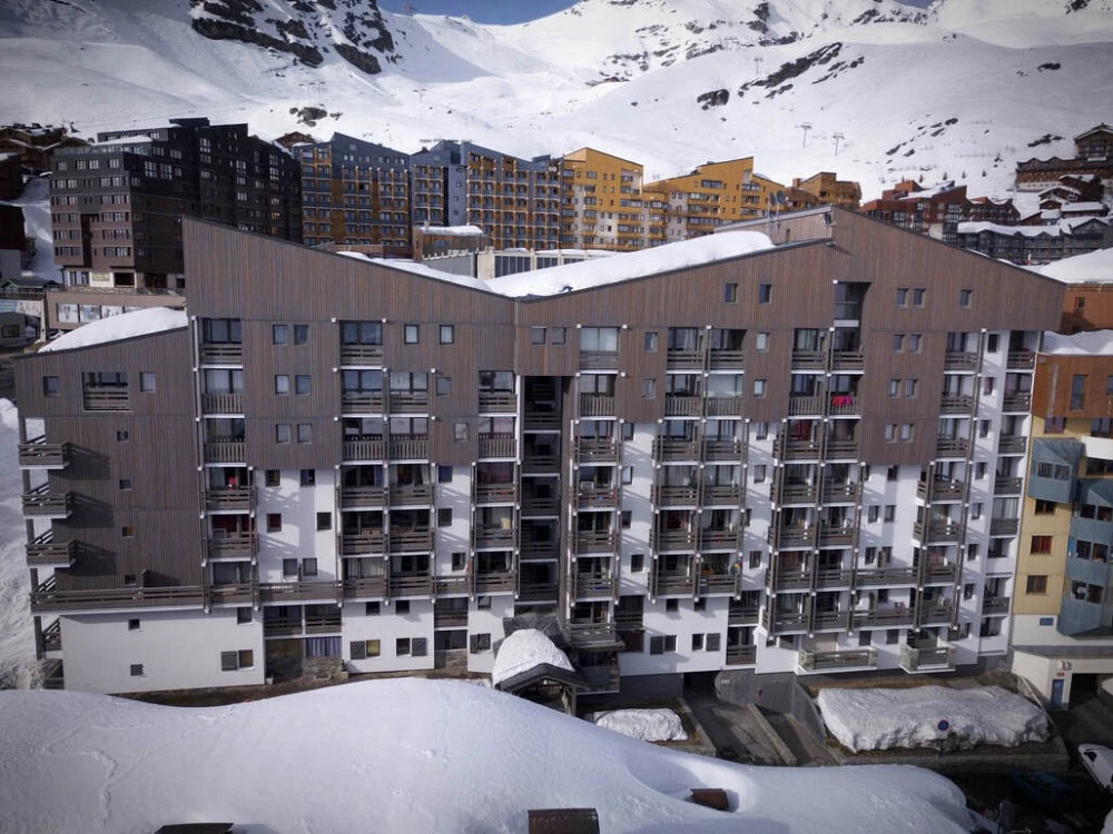 Les Lauzieres - chalet met parkeerplaats en balkon