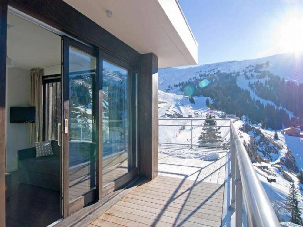 Les Terrasses de Veret - balkon met uitzicht op de bergen