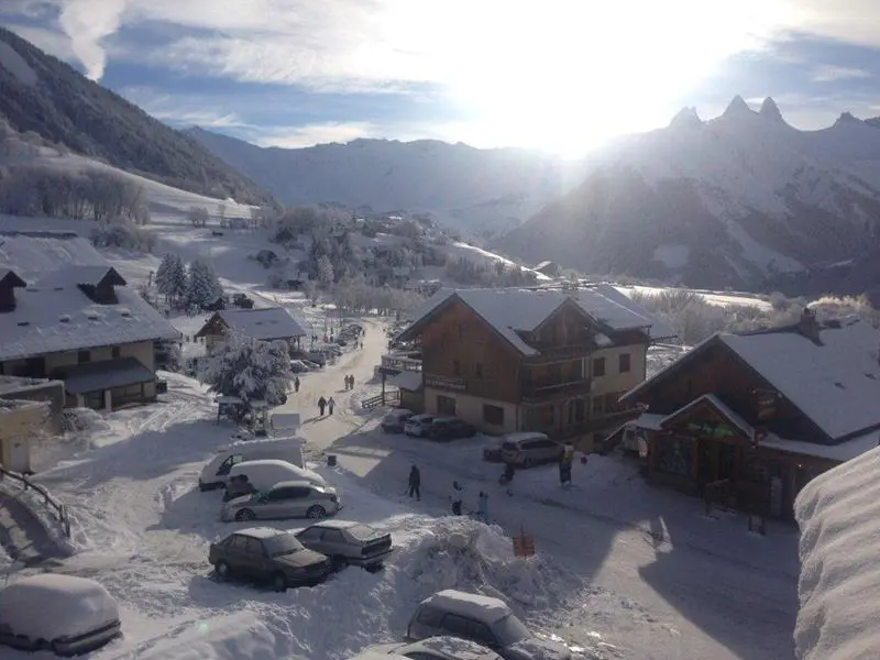 Chalet La Grenouillere uitzicht of het dal