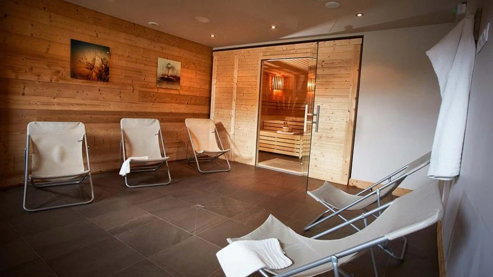 Les Chalets du Soleil CONTEMPORAINS - ligstoelen2