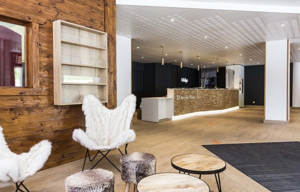 L'Oree des Pistes receptie met lounge